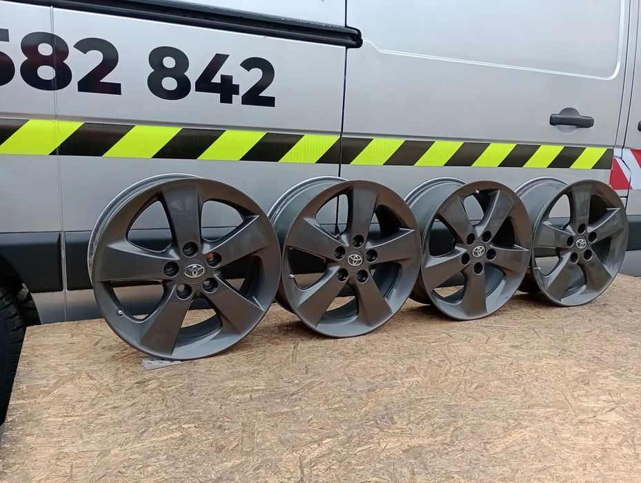 Felgi Aluminiowe TOYOTA 5x114.3 R17 et50 Auris Camry C-hr Corolla