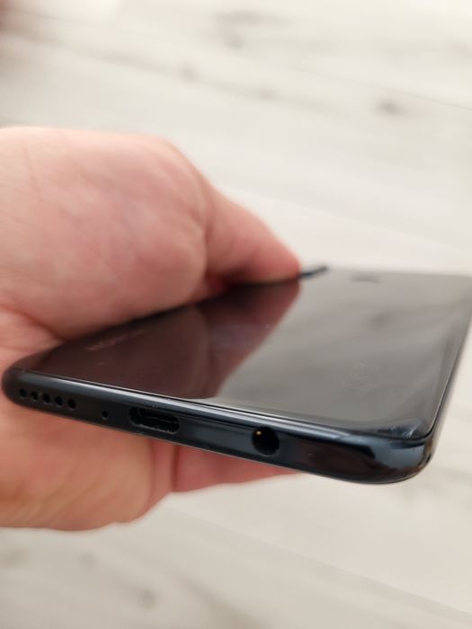 Новий/Смарфон Honor 20s 6/128/оригінал,гарантія