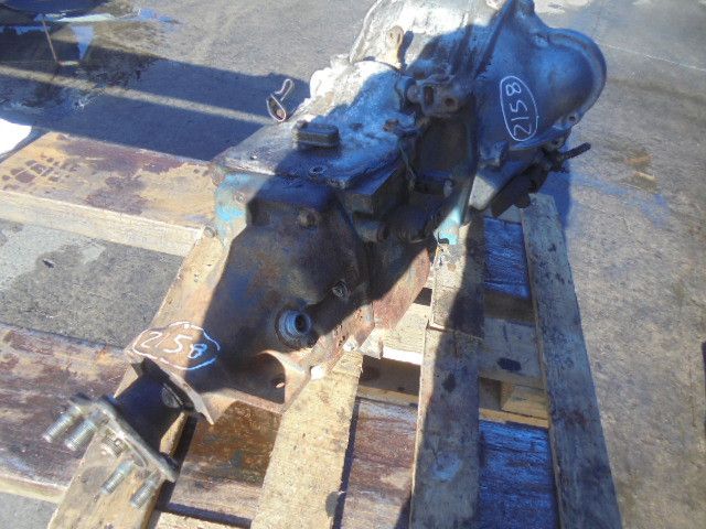 Caixa de velocidades manual NISSAN Cabstar Chassis (F22, H40)