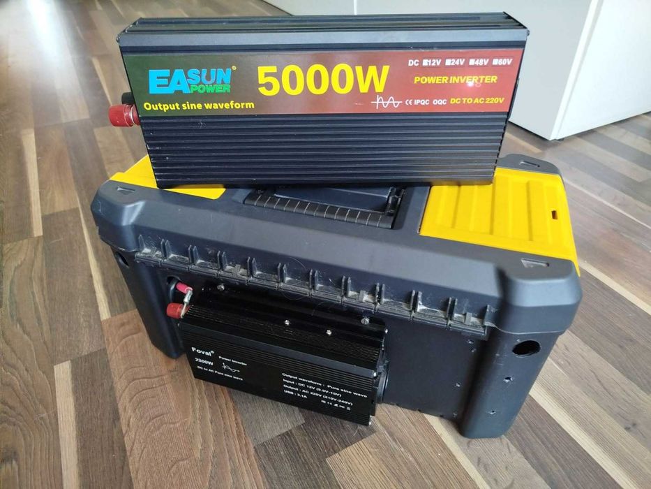 Інвертор, перетворювач напруги  EASUN  POWER 5000W 12v 220v 50h