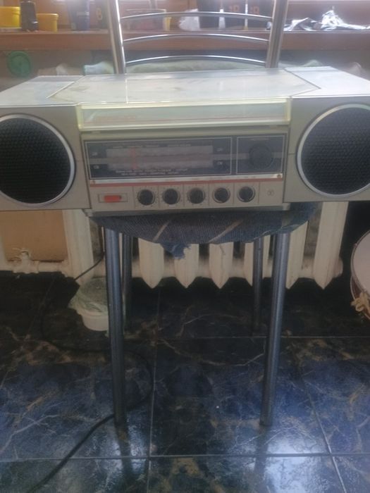 Радіола ВЕГА 300