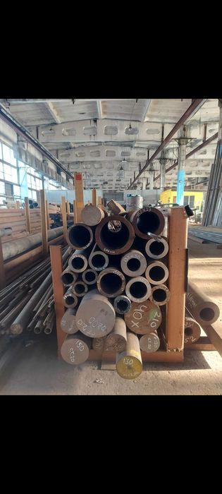 Металобаза Спец реалізує: круги, шестигран, квадрат звичайні і калібр.