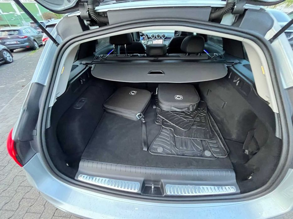 Mercedes Benz C 300 E Avantgarde 2023