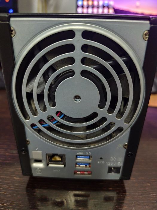 NAS NetGear com 2 Disco 2TB