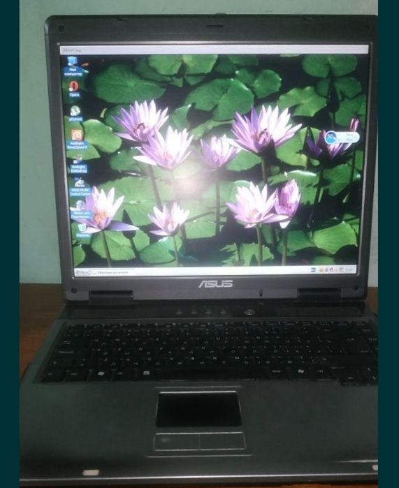 Ноутбук Asus + сумка