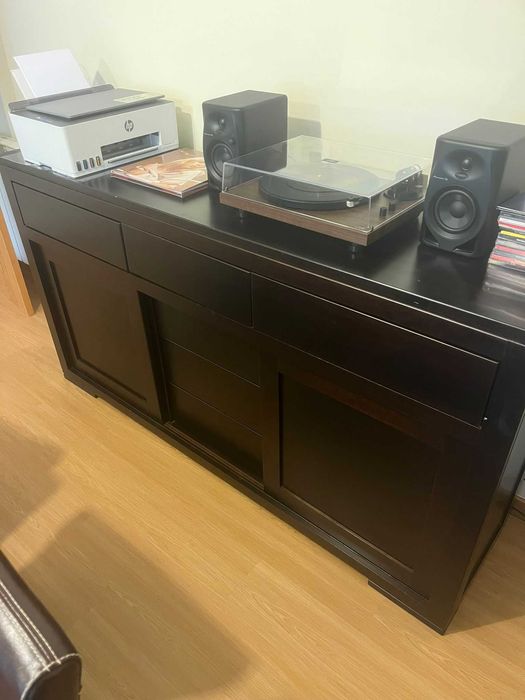 Aparador sala em madeira