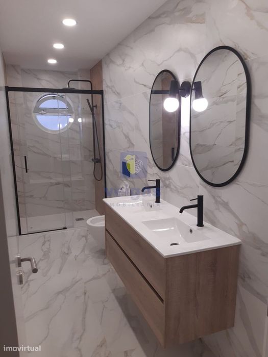 Apartamento T2+1 Central na Venteira, Amadora em Renovação Total