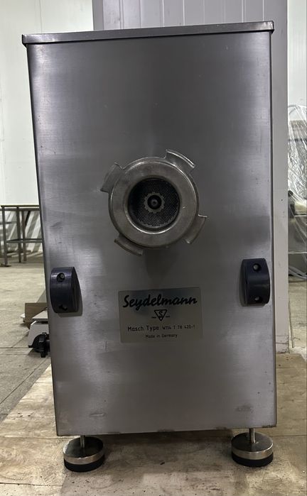 Промислова мʼясорубка Seydelmann W-114 T