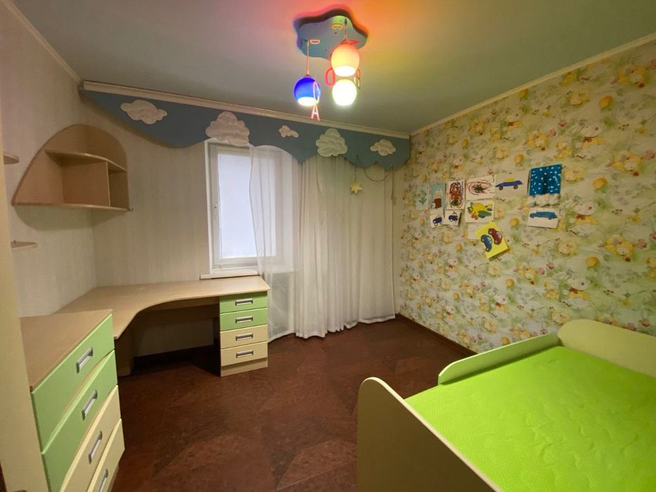 Продается 3к квартира (Даманский)