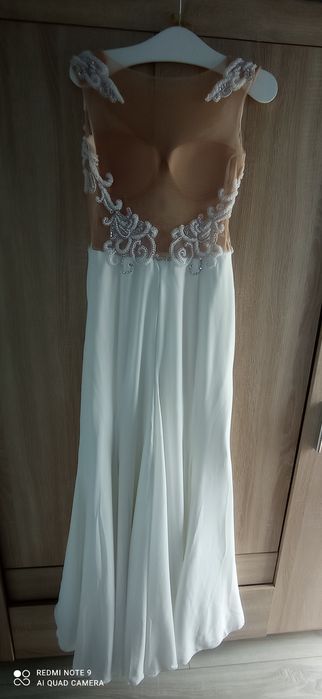 Suknia ślubna S kremowa