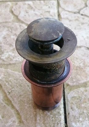 Torneira e ralo de latão antique