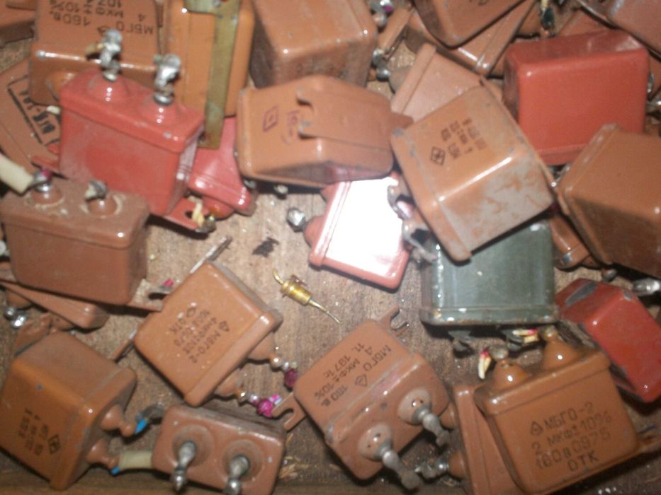 Конденсаторы МБГО-2 160в и аналогичные.  К31П-4