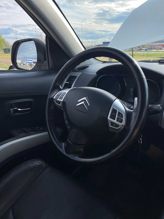 Citroen C-Crosser