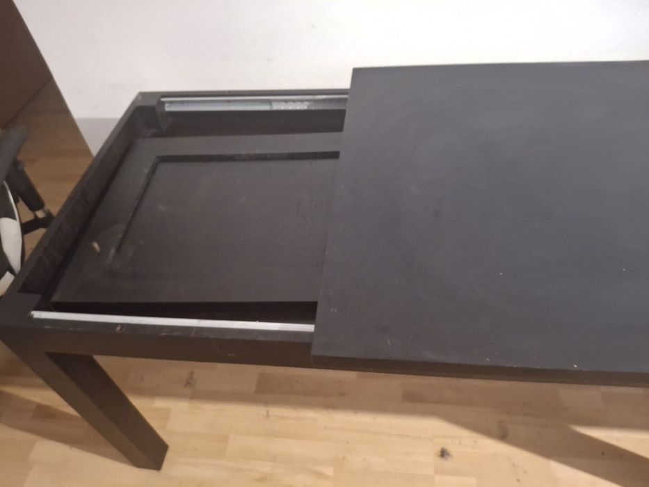 MOVEIS - estantes, sofá, mesa, cadeiras