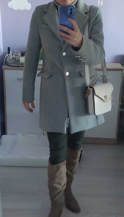 Modny szary płaszczyk jesienny 36