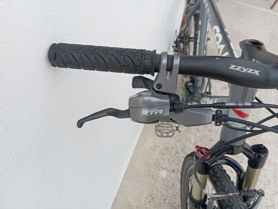 BTT XC Coal XTR manitou