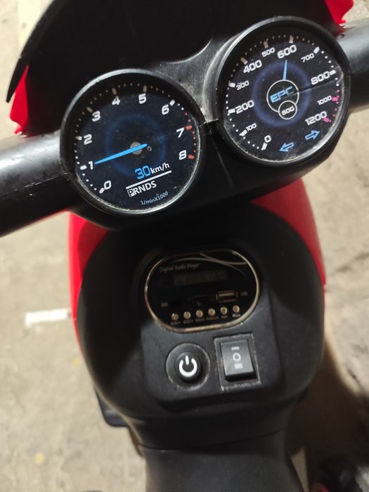 Motor na akumulator