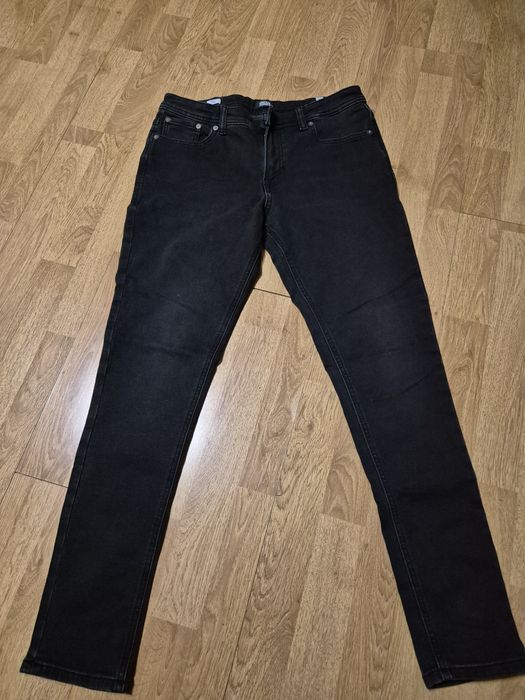 Sprzedam dzinsy czarne męskie Jack&Jones rozm. 176