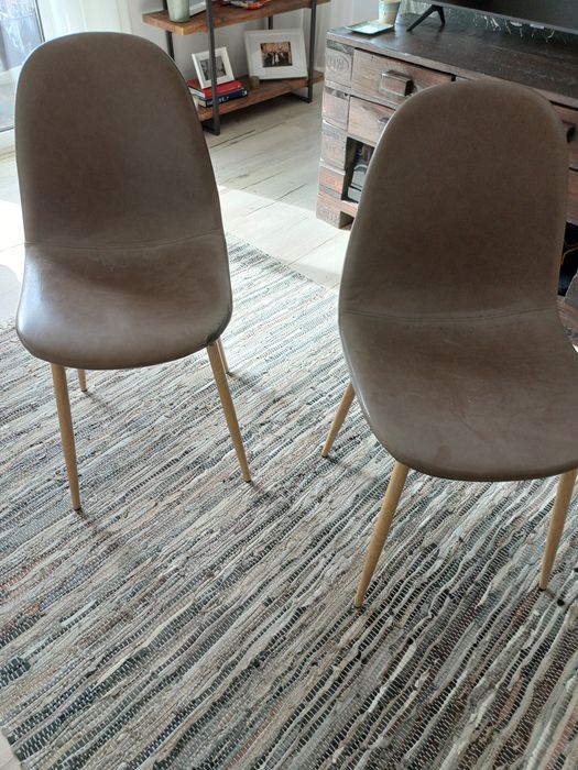 Cadeiras por estofar