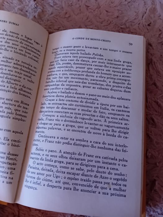 Conjunto de 2 Livros Antigos O Tio Goriot/O Conde de Monte Cristo
