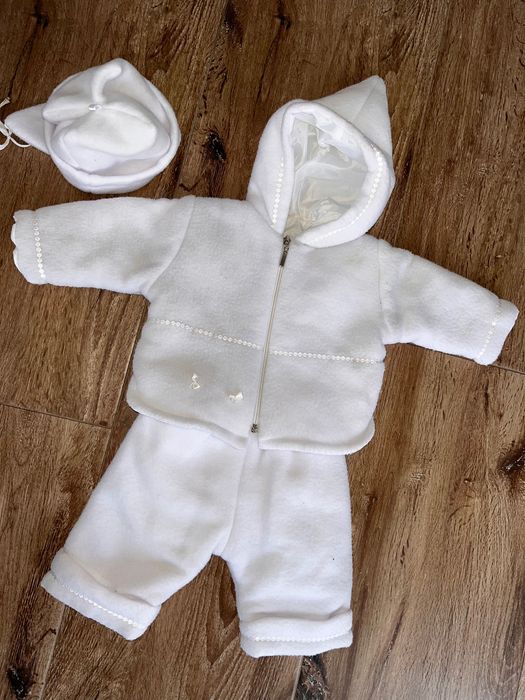 Komplet Kurteczka spodenki białe czapeczka 74 80