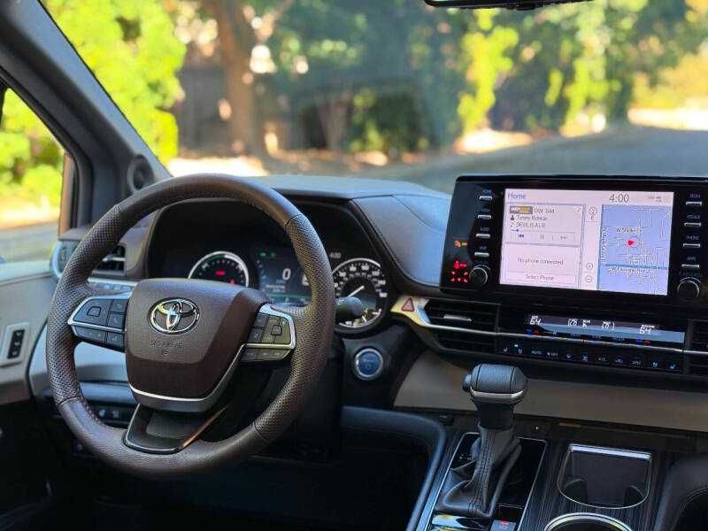 2024 Toyota Sienna
