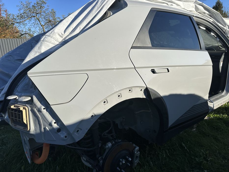 Дверка задня права Hyundai Ioniq 5 C5G