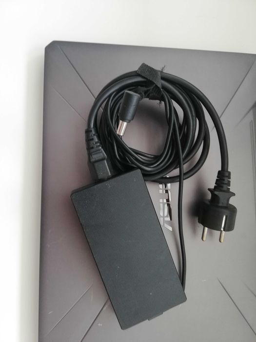 Sprzedam laptopa ASUS TUF GAMING 15"