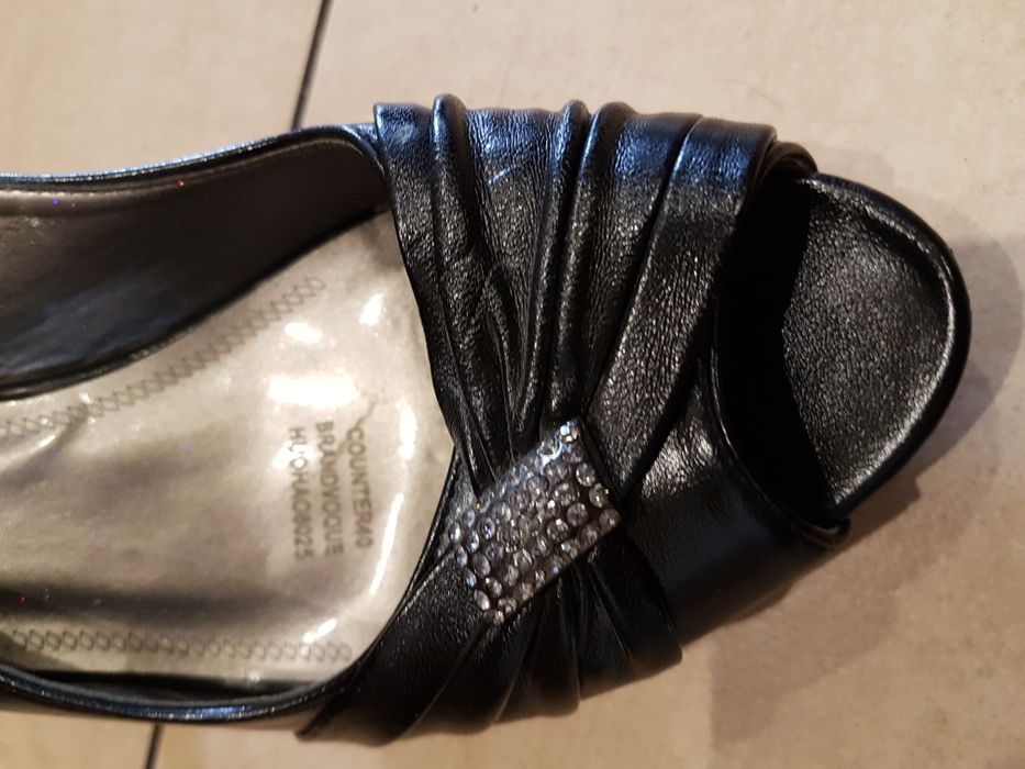 Buty na obcasie bez palców
