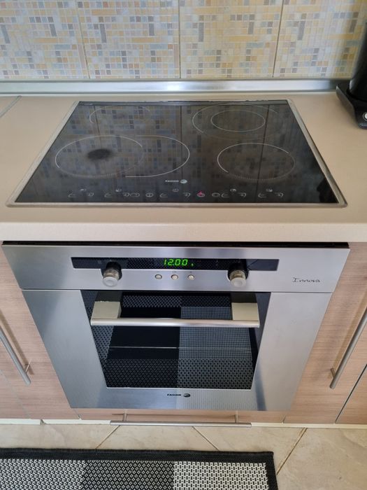 3комн квартира, Ахматовой 13, видовая, с мебелью