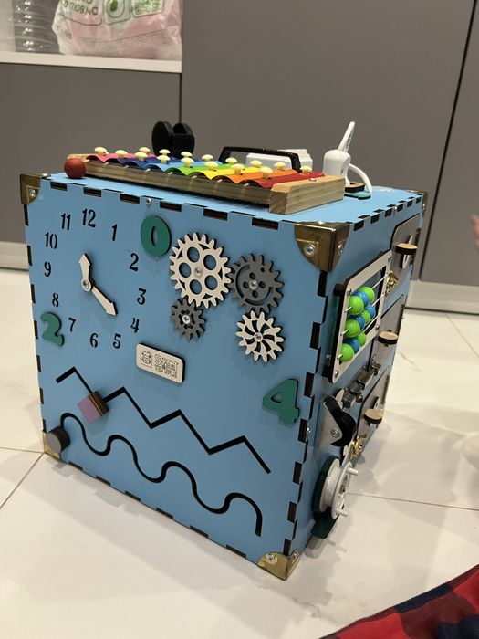 Бізі куб для дитини 30*30*30