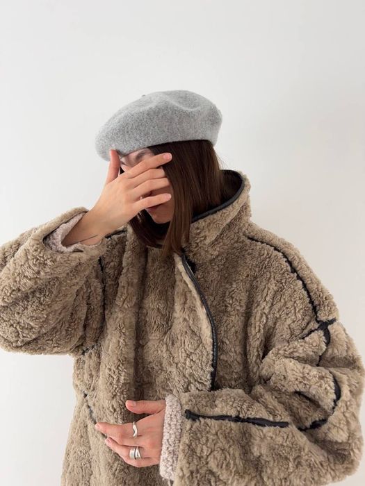 сірий берет Monki