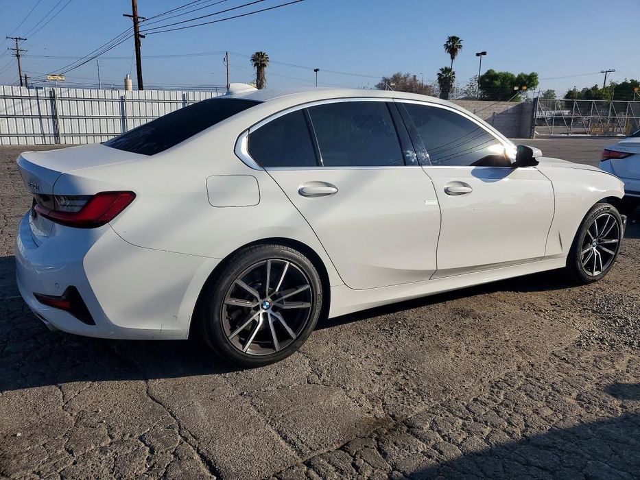 BMW Seria 3 BMW 330i G20