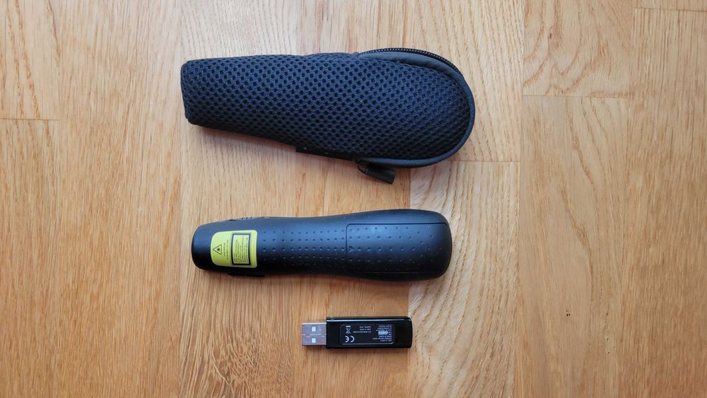 Професійний презентер Logitech Professional Presenter R800 (з чохлом)