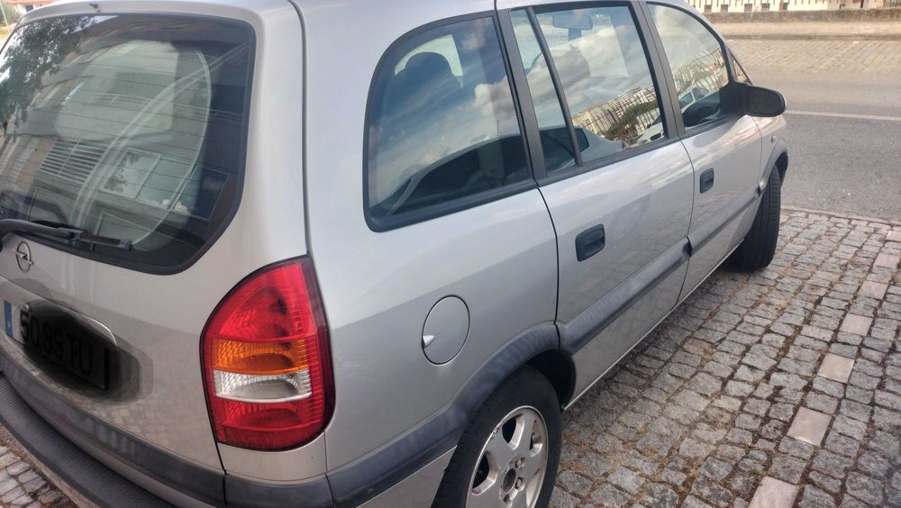 Opel Zafira 2001
