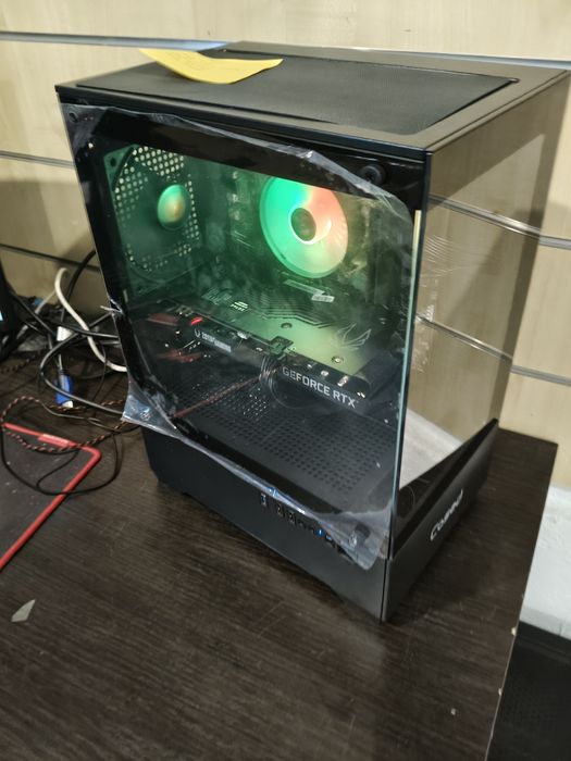 Komputer Gamingowy Ryzen 5 7600x, RTX 5070, 16 GB,SSD,Win 11 Pro