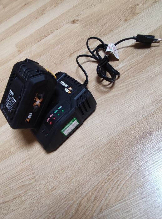 Akumulator 5 ah titan Macallister solo + ładowarka zestaw startowy 18v