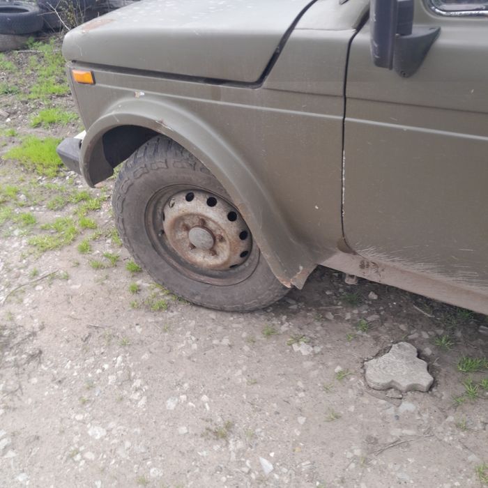 Продам ниву ваз 21213