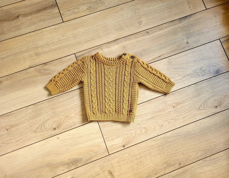 Sweter niemowlęcy 68 3-6 ciepły unisex splot