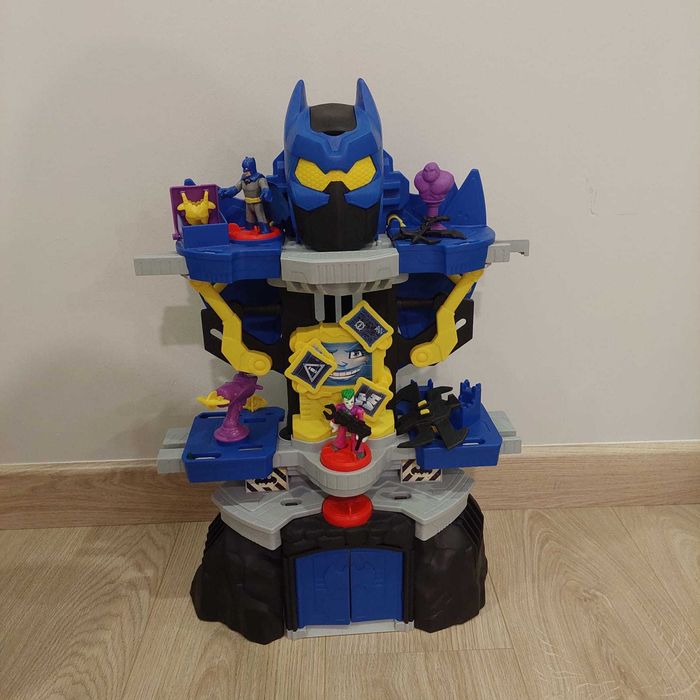 Pista Blaze e Caverna Batman - Pague 1 leve 2