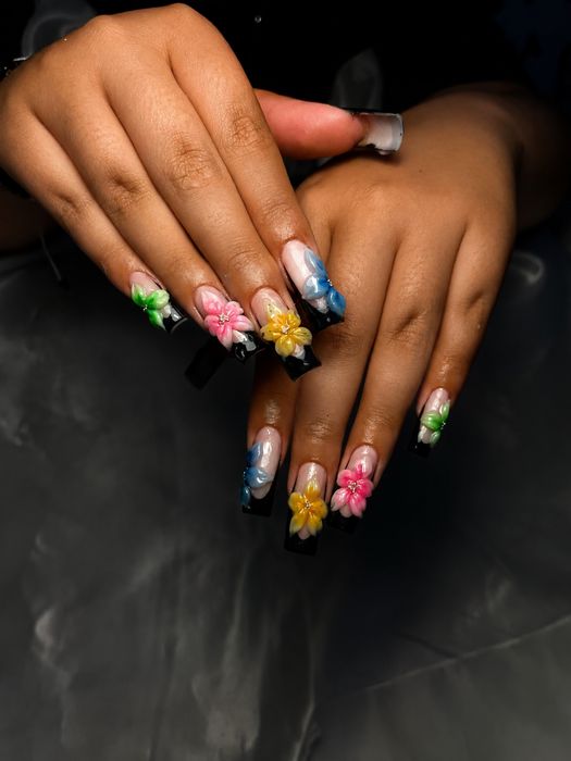 Unhas de gel por Clara Barros