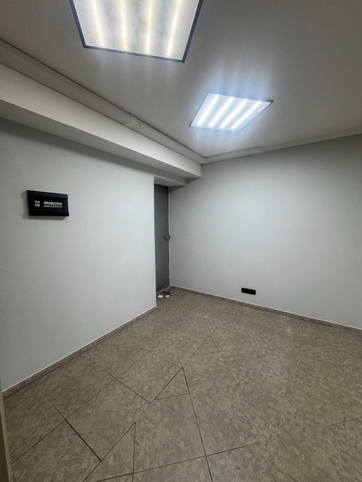 Приміщення з ремонтом та окремим входом