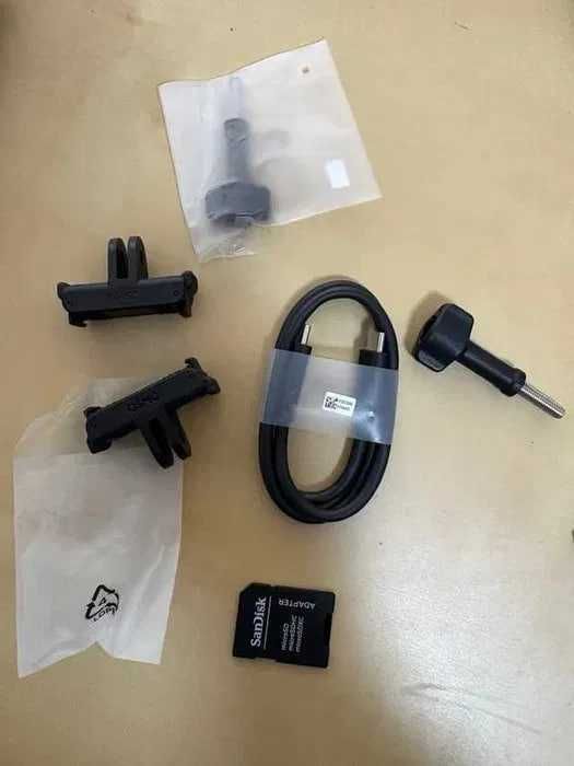 DJI Osmo Action 6 Adventure Combo