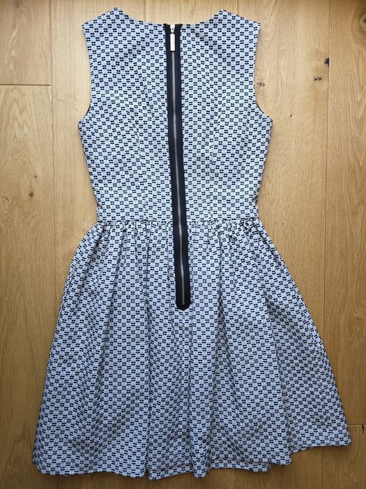 Sukienka Simple wizytowa lub codzienna