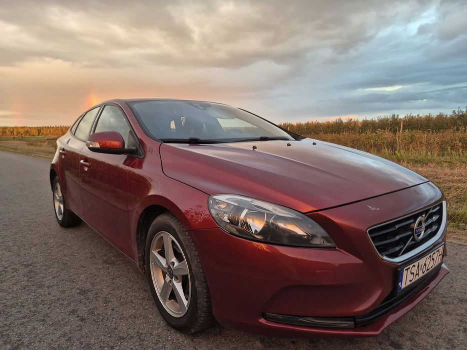 Volvo V40