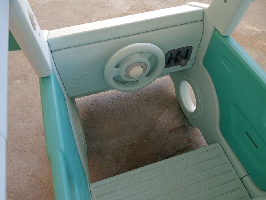 Escorrega e baloiço bebe