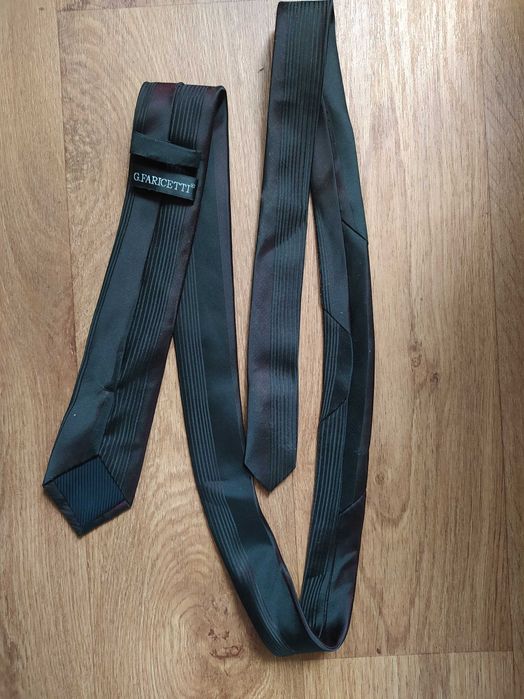 Продам импортные галстуки.