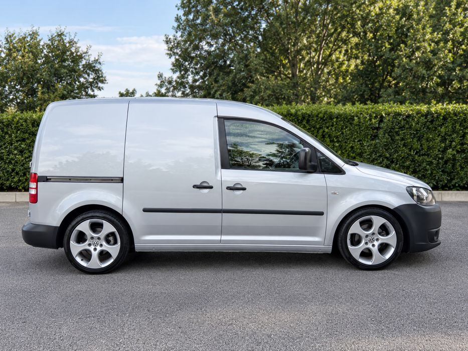 VW CADDY 1.6tdi com AC