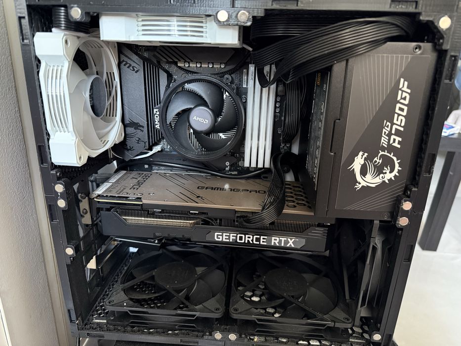 PC KONSOLA / STEAM MACHINE – RTX 3080 + Ryzen 7 5700X + 32 GB RAM