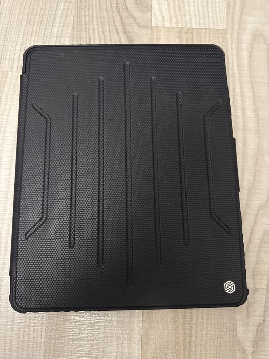 iPad Pro 12,9 2022 Nillkin black bumper snapsafe multifunktional case